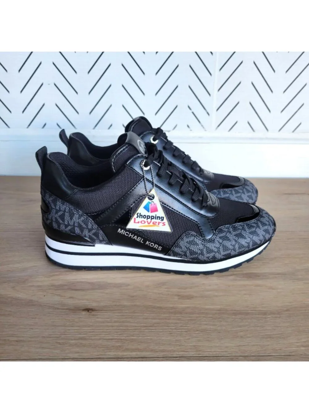 ❤️MICHAEL KORS WILMA Trainer Sneaker 10 Womens Shoes Black Monogram MK Logo New - Picture 8 of 11